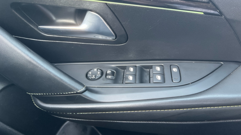 Peugeot 208 1.2 PureTech 100 GT 5dr Petrol Hatchback